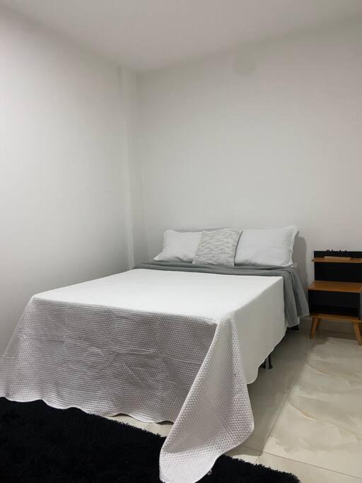 Flat Elegante E Bem Localizado Apartman Feira de Santana Kültér fotó